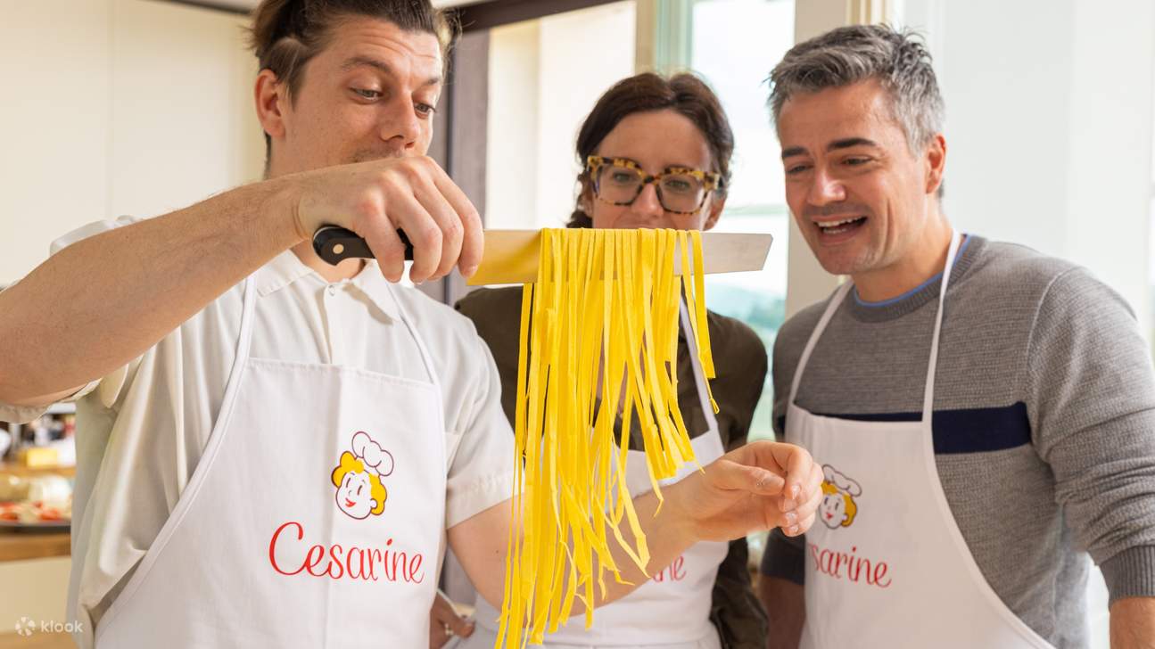 Pasta and tiramisu cooking class in Trieste