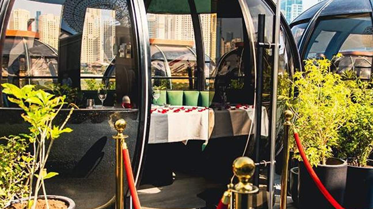 The Pods Dubai: ужин в необычной обстановке