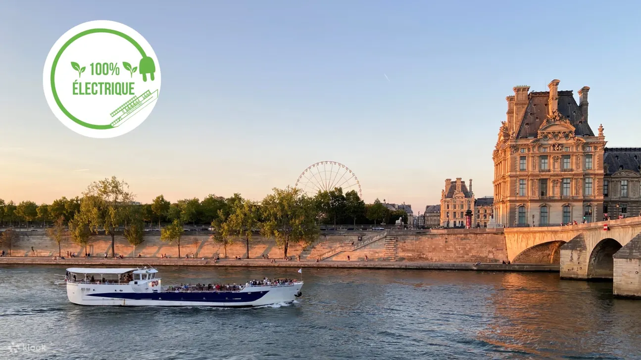 巴黎观光游船是家庭、情侣和独行旅客的完美之选，带您饱览城市美景