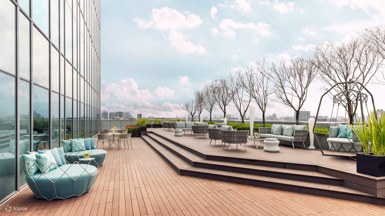 Tiệc đêm giao thừa Yiqi, Tiệc đêm giao thừa, Tiệc, Khách sạn Cathay Courtyard, Drift Lounge & Bar