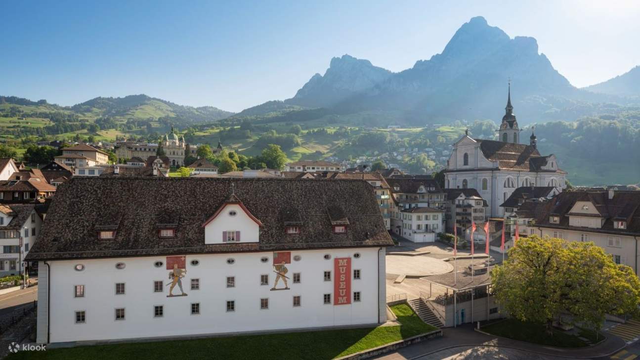 Entrada al Foro de Historia Suiza en Suiza
