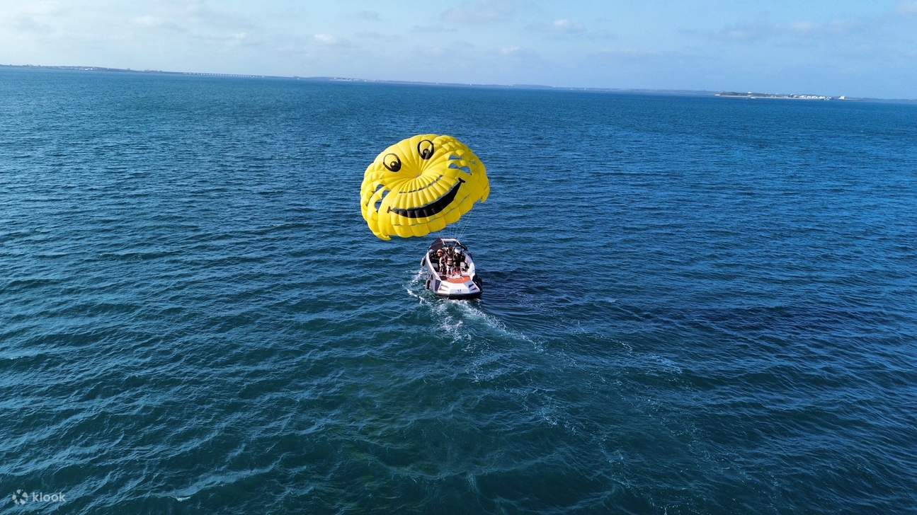 Penghu Water Activities: Parasailing Flight Experience