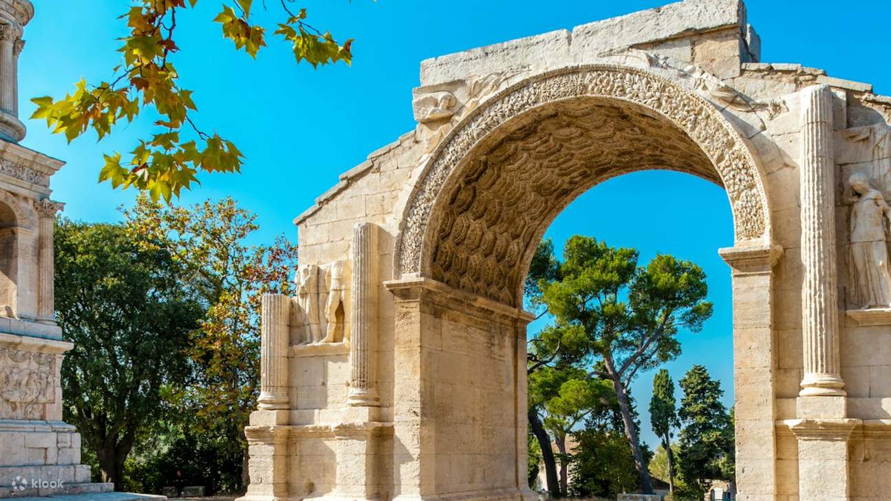 Discover Glanum’s ancient charm, nestled near Saint-Remy-de-Provence in the heart of history