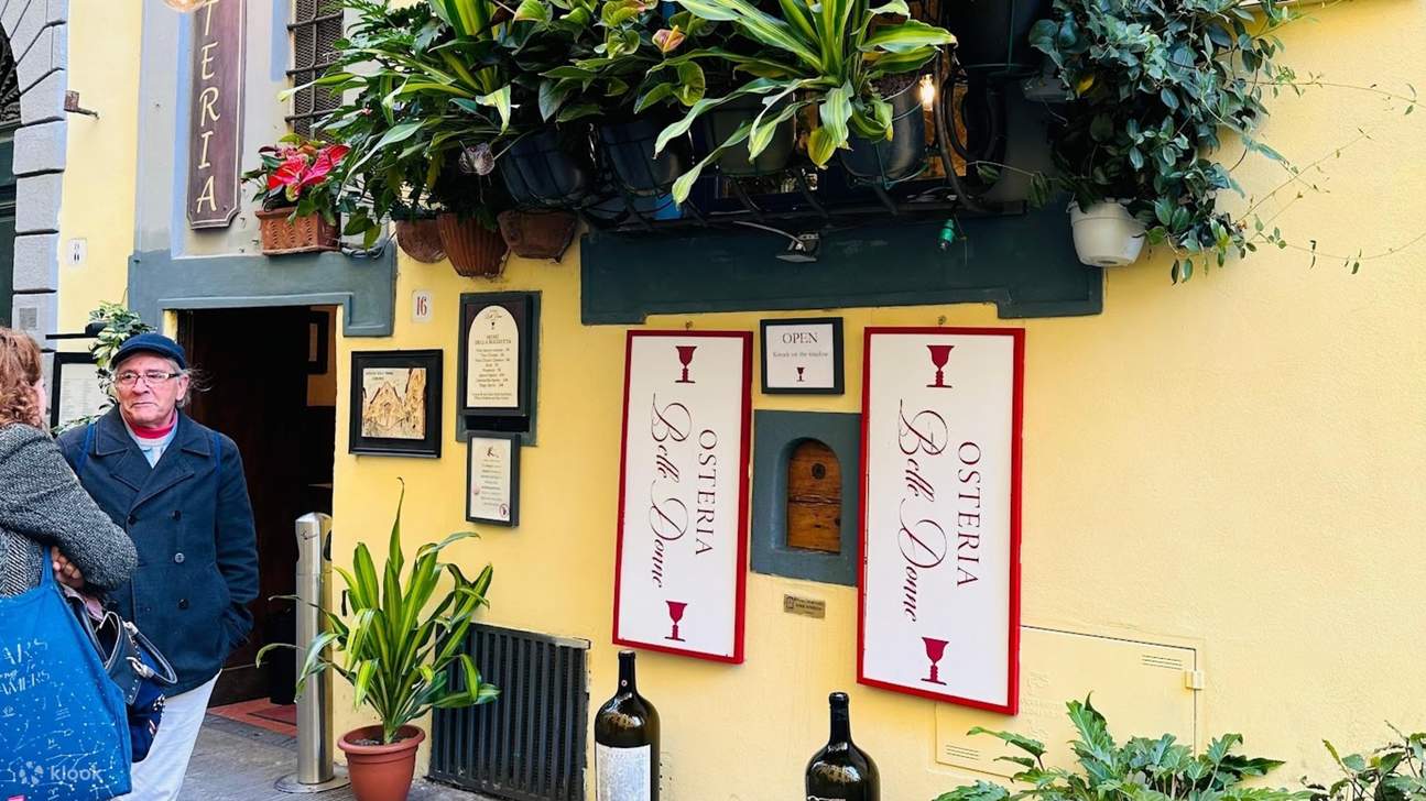 Michelangelo David and wine window walking tour in Florence - Klook ...