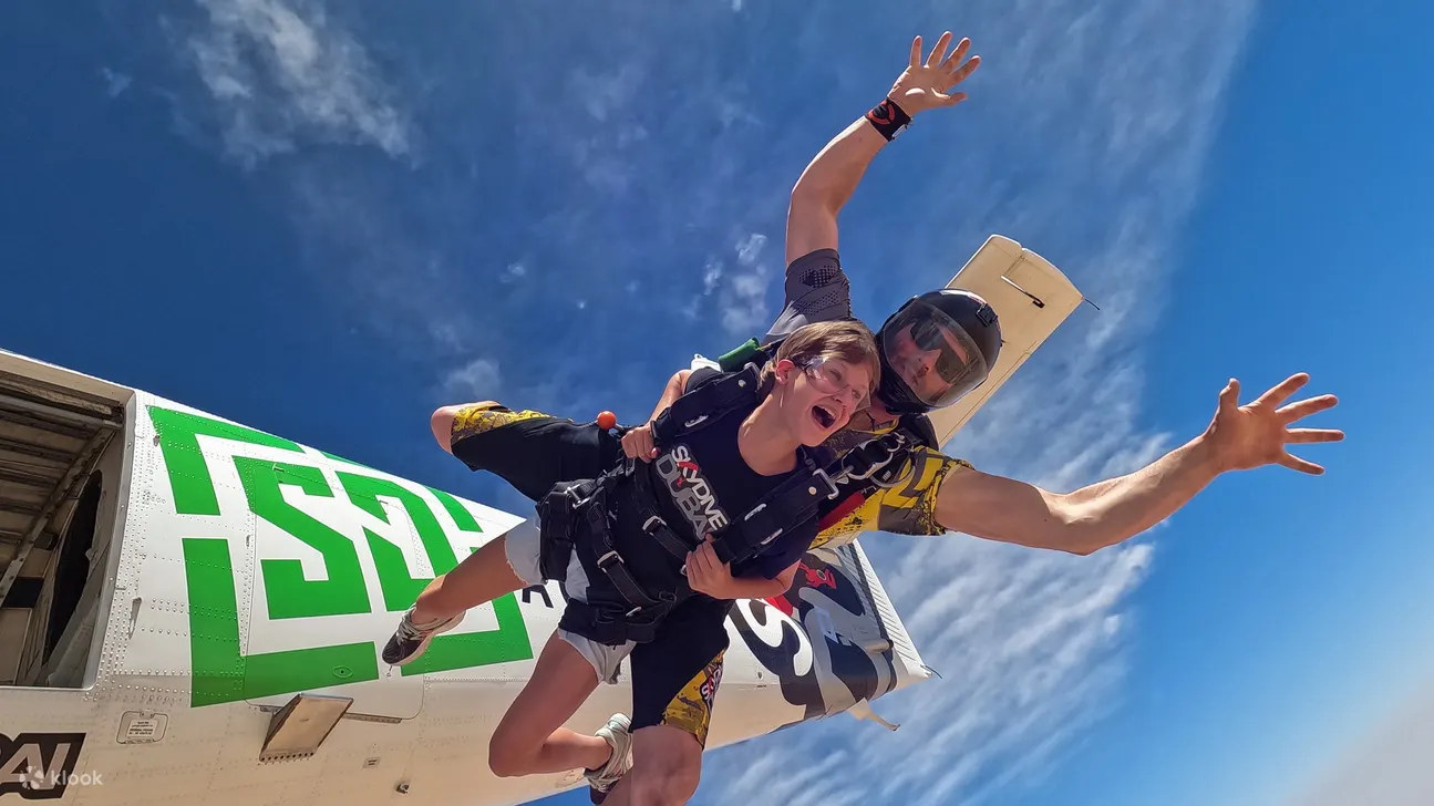 Skydive Dubai - Skydiving Experience