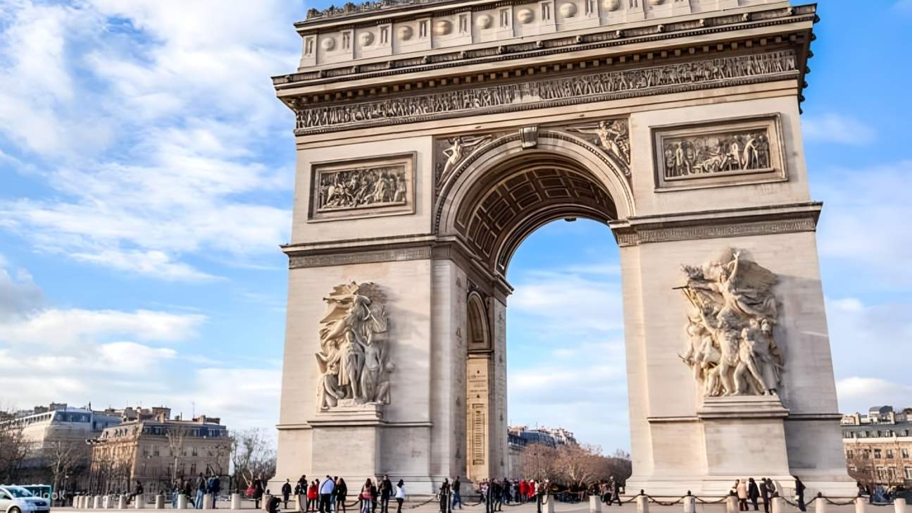 巴黎必備通行證