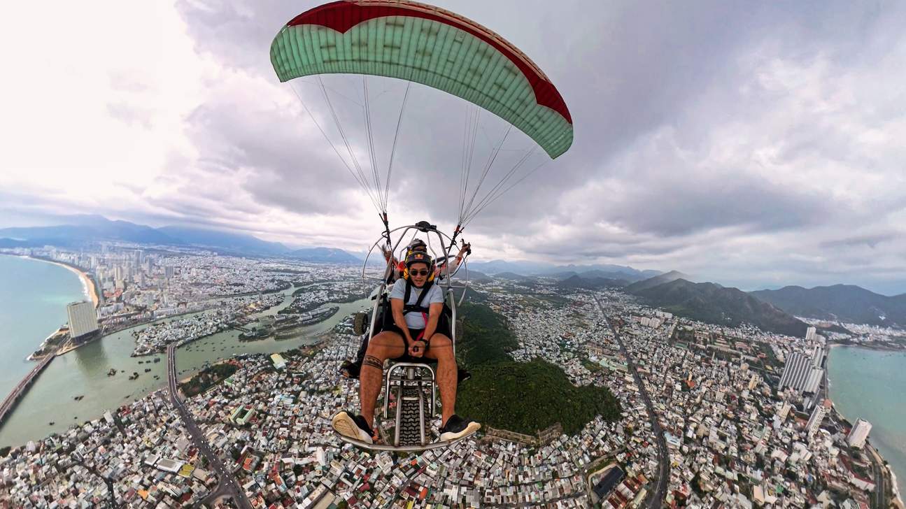 芽庄动力滑翔伞体验