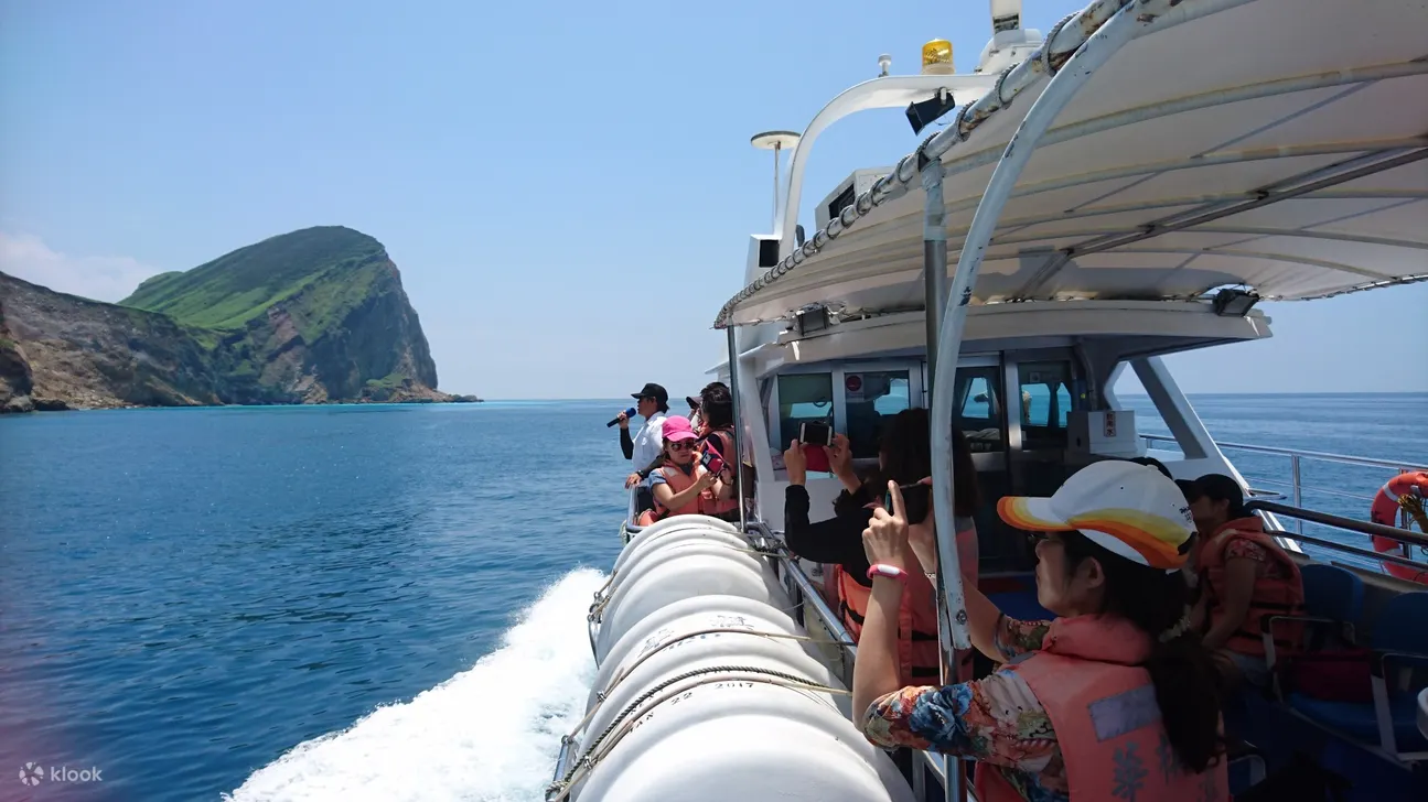 龜山島賞鯨