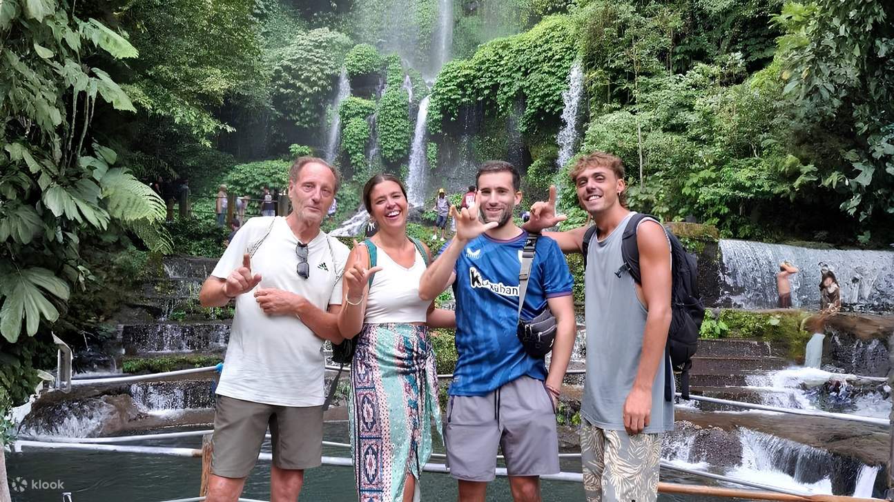 Paesaggio Naturale di Lombok: La Cascata di Benang Kelambu