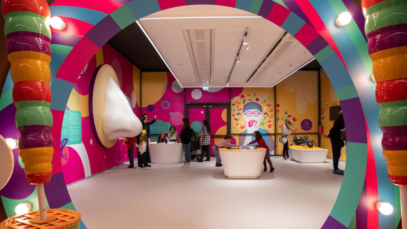 Adéntrese en el pasado y abrace el espíritu de exploración que le espera.