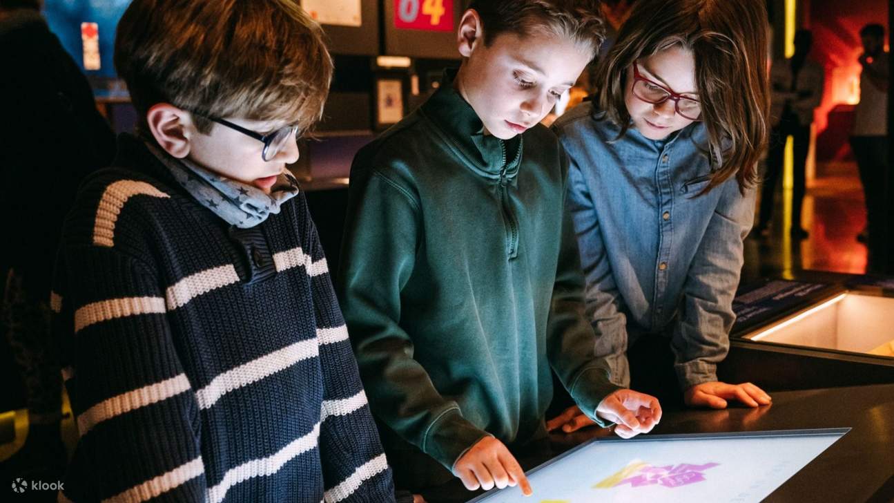 Ajak seluruh keluarga — tiket museum tersedia untuk semua umur!