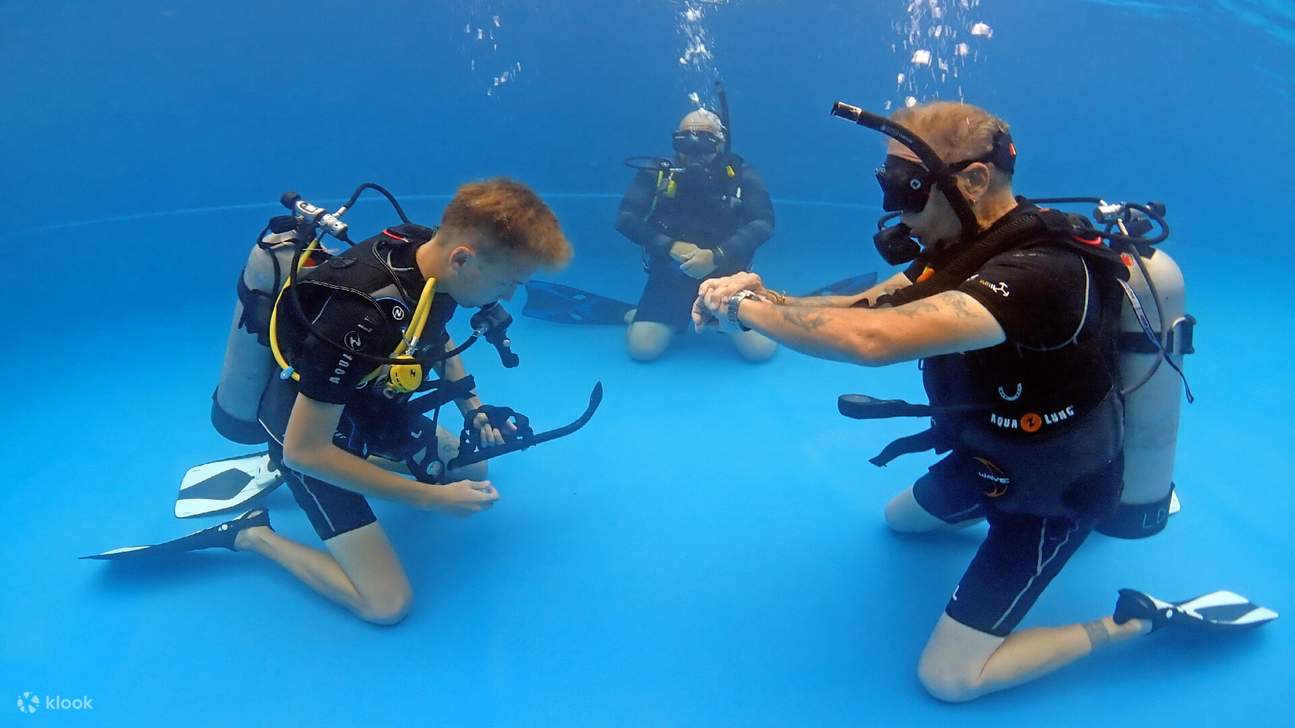 洪加达PADI开放水域潜水进阶课程 - 洪加达