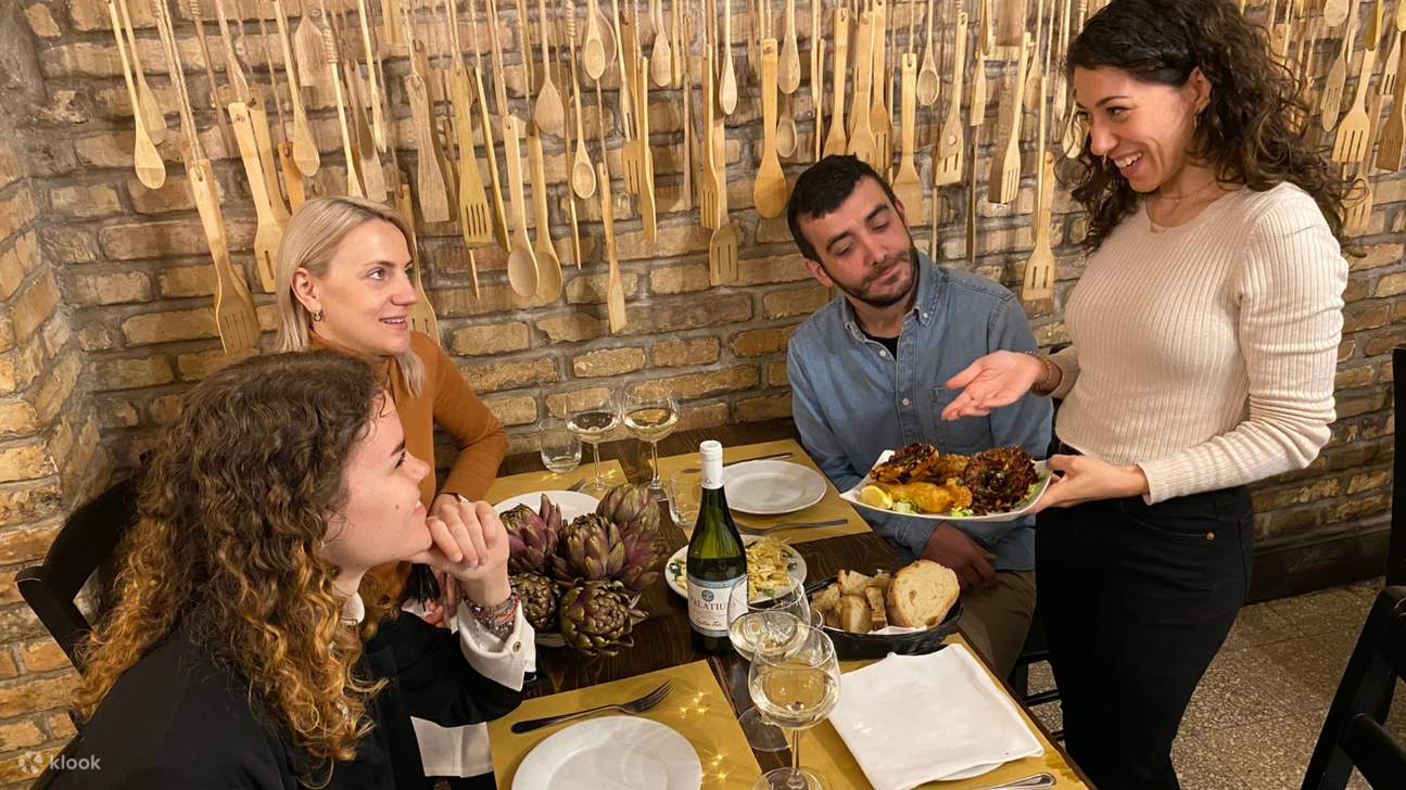 Traditional tasting dinner with locals in Jewish Ghetto of Rome
