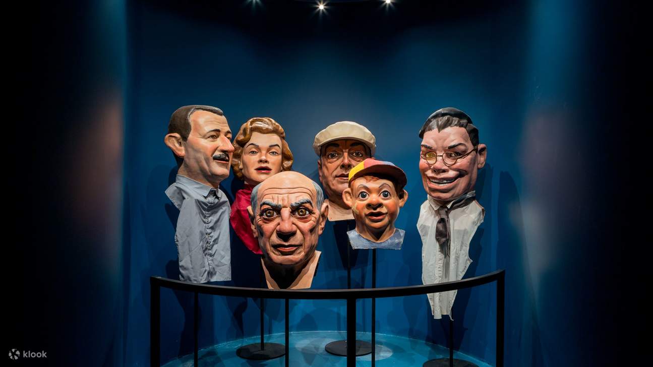 Immergiti nel mondo stravagante di 