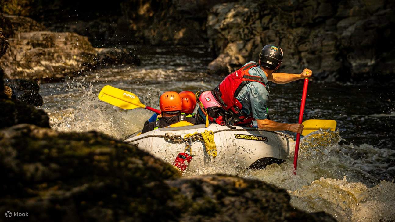 Expérience de rafting en eaux vives à Llangollen, Pays de Galles du Nord