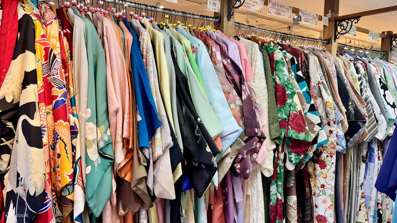 Noleggio kimono (fornito da Kimono Rental Wargo Kanazawa Korinbo)