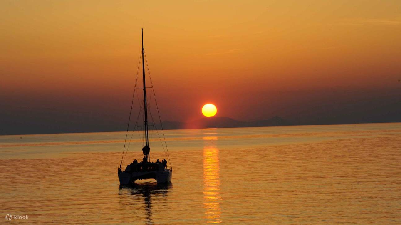 시원한 바닷바람을 맞으며 더할 나위 없는 행복을 만끽하세요.