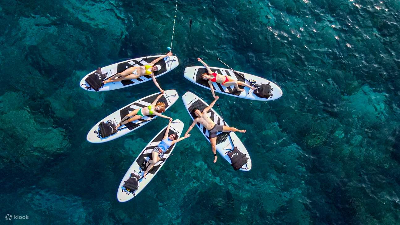 Foto aeree gratuite in omaggio, per immortalare momenti unici con la famiglia e gli amici in un modo diverso.