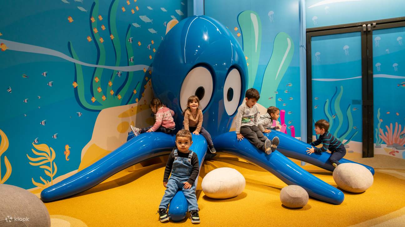 Un lugar perfecto para que los niños descubran, jueguen y aprendan de maneras emocionantes