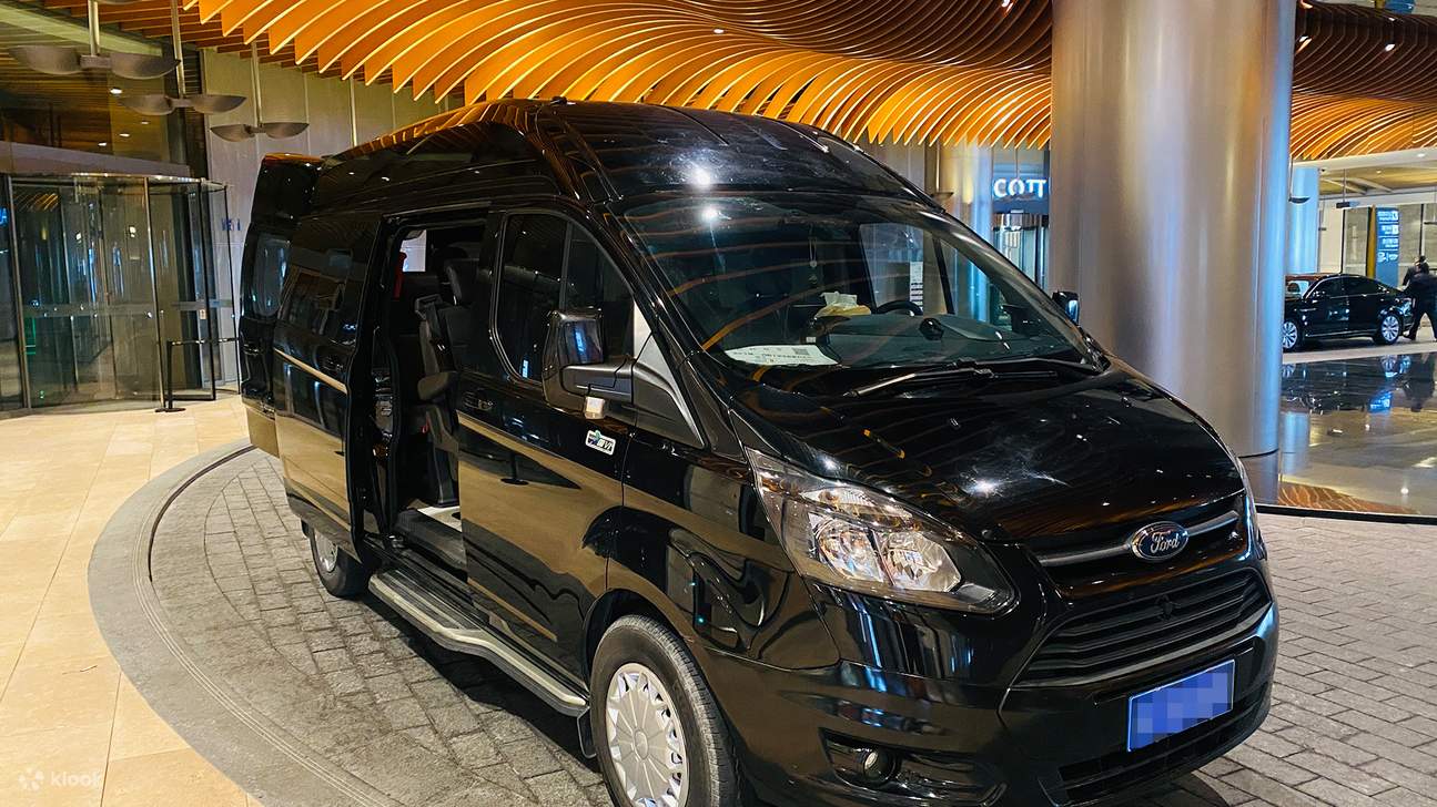 Véhicule utilitaire 9 places : Foton/Haise/Ford et autres véhicules similaires