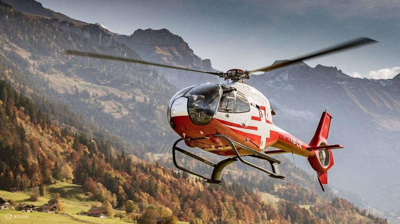 在直升机上开启难忘之旅，饱览瑞士最美的隐秘风光