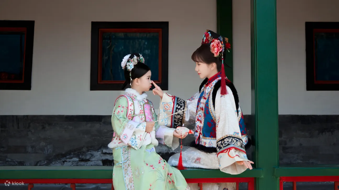 北京：租赁中国清代明代特色服装（包含造型和淡妆）