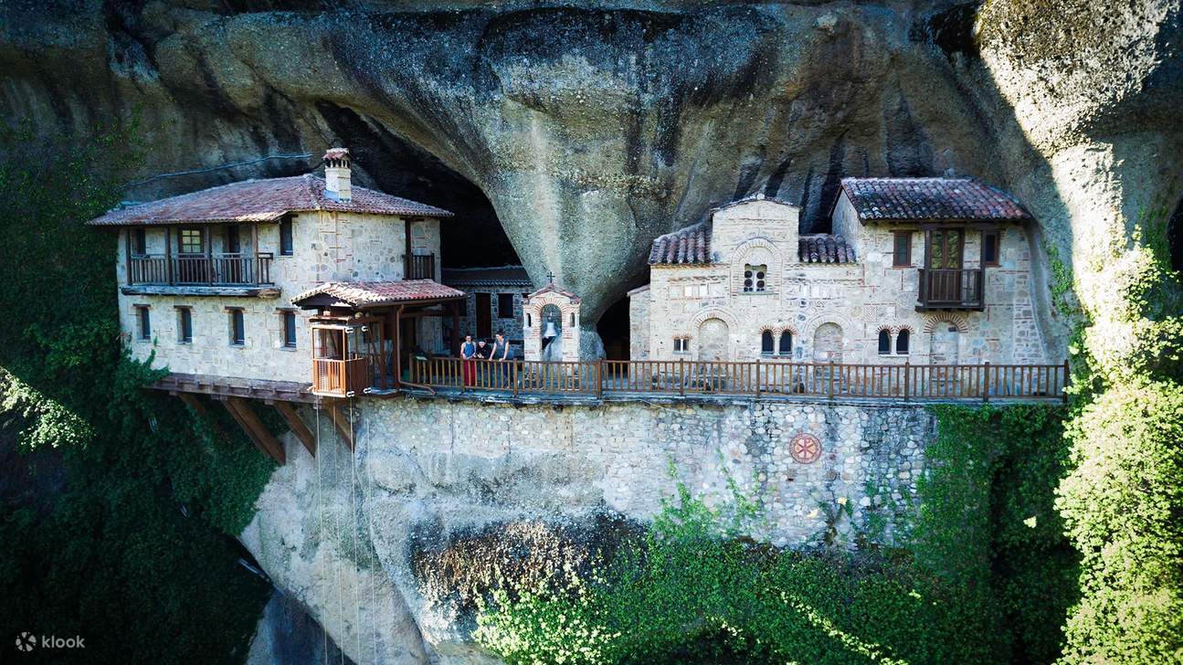 Meteora hiking tour shop