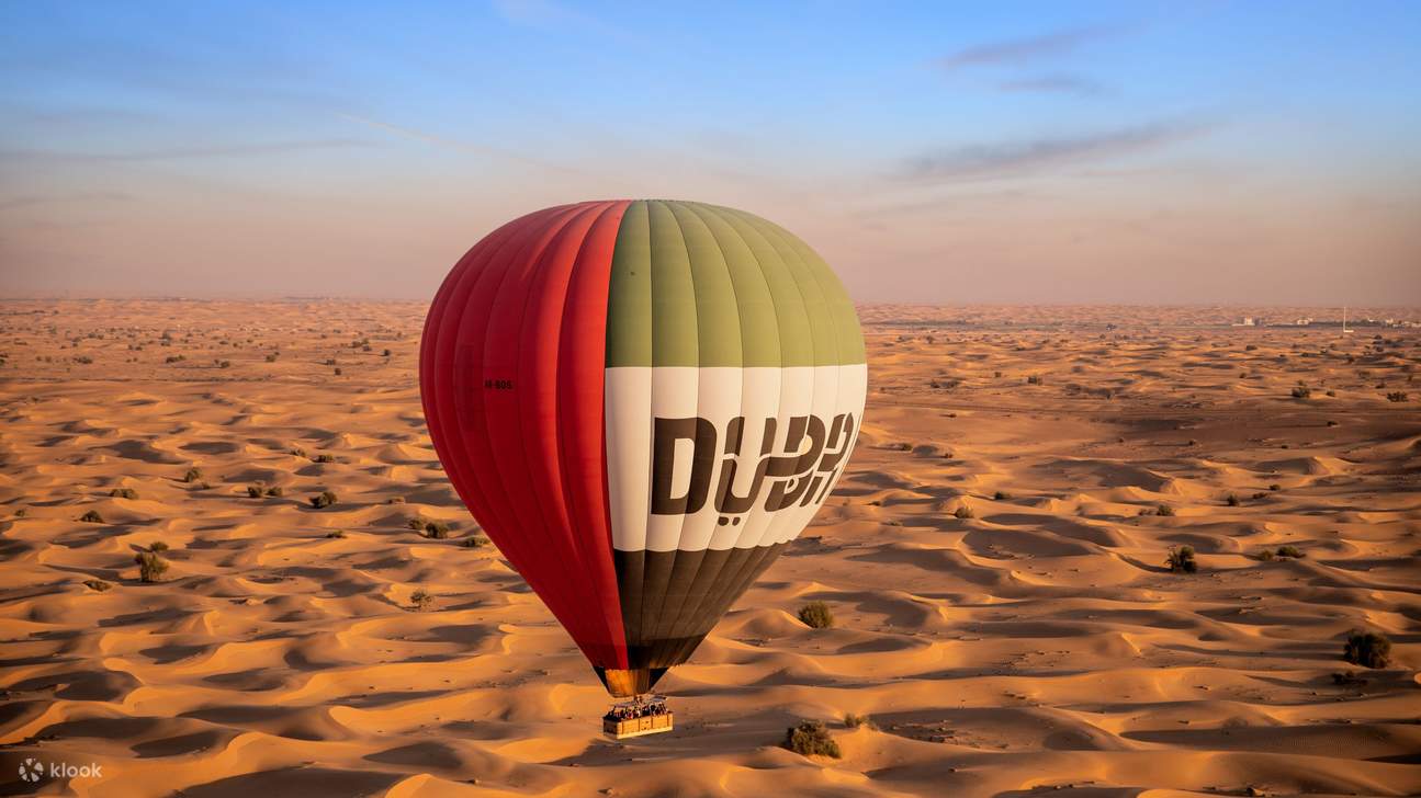 Pengalaman belon udara panas premium dengan sarapan Michelin di Dubai