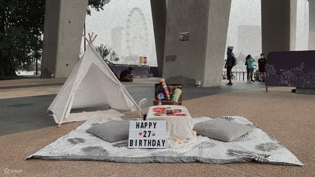 Instagram worthy Picnic with your loved ones, anywhere! Klook Singapore