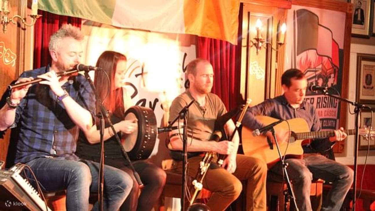 见证才华横溢的音乐家和舞者在朴实、活泼的表演中将爱尔兰精神带入生活！