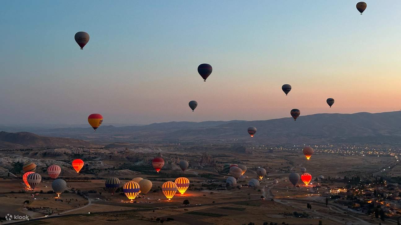 Pengalaman Menaiki Belon Udara Panas di Cappadocia dengan Pemindahan Hotel