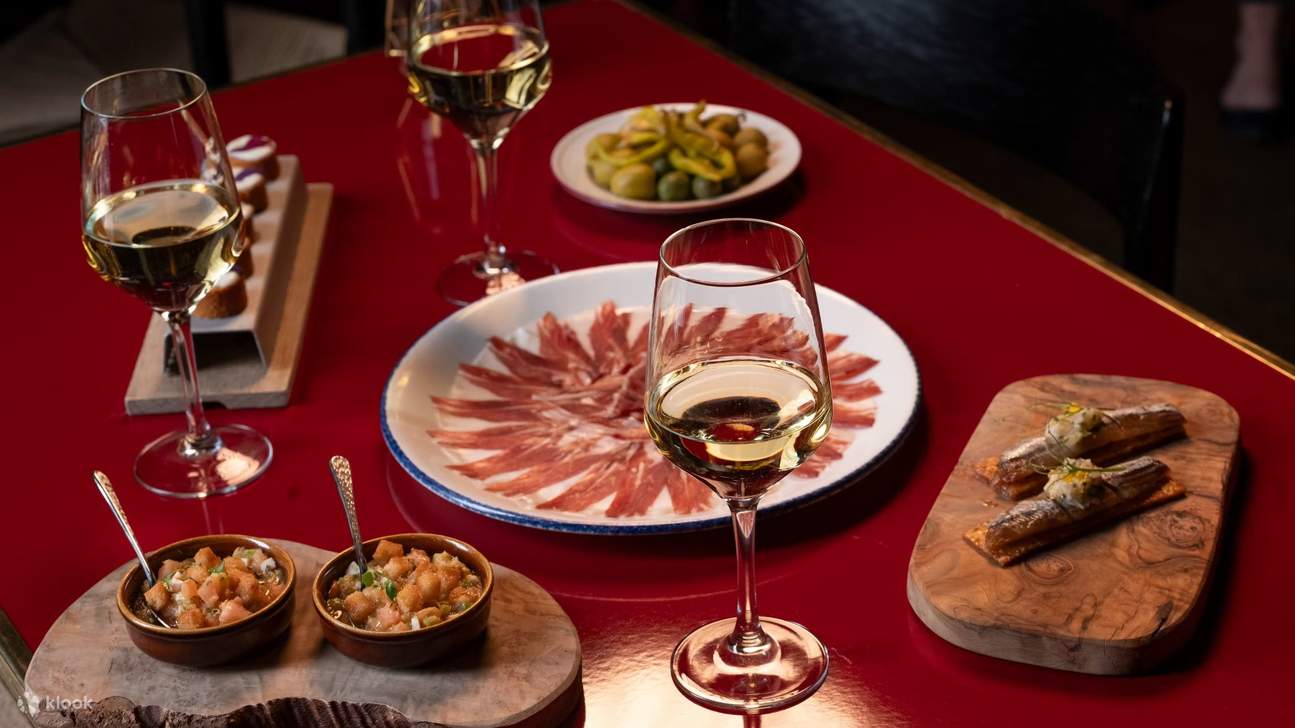 Madrid flamenco show at Flamenco de Leones with dinner