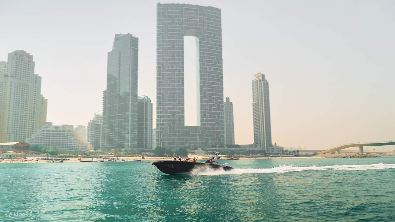 Feel the sea breeze as unforgettable sights create lasting memories around you