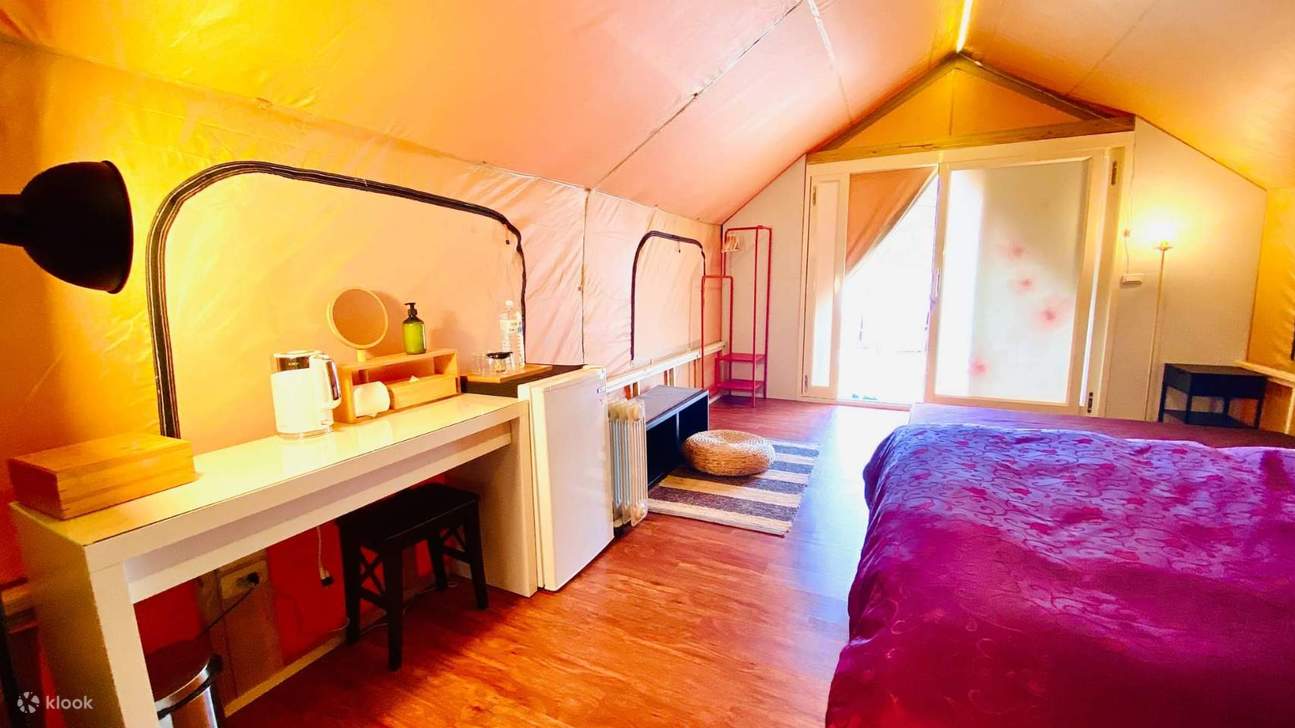 Intérieur de la tente