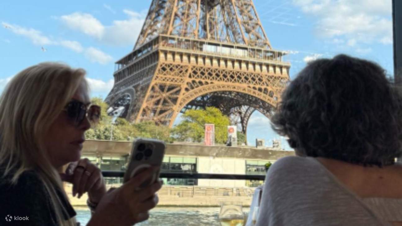 Круиз по Сене с парижским обедом или ужином