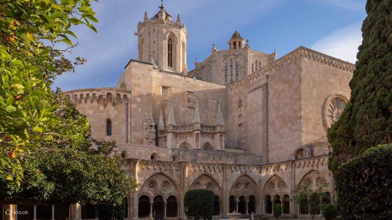 Temui keindahan abadi Tarragona Cathedral, gabungan gaya seni bina