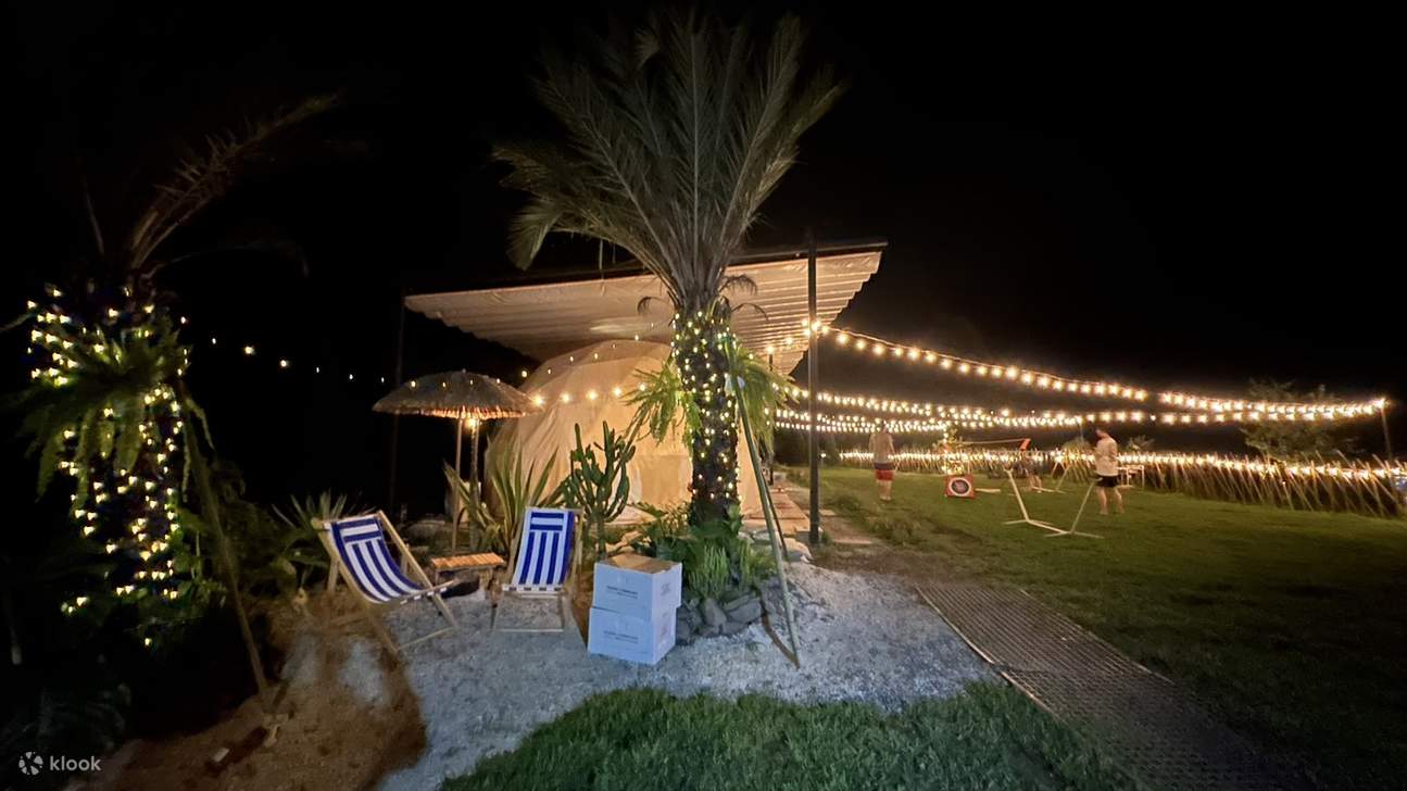 Глэмпинг в «Юэ Е»