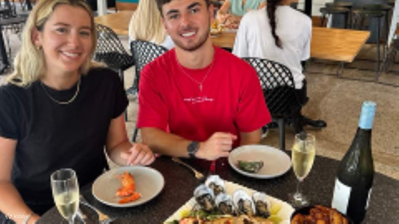 Nikmati Hidangan Makanan Laut Terbaik untuk Dua Orang Bersama Wain 