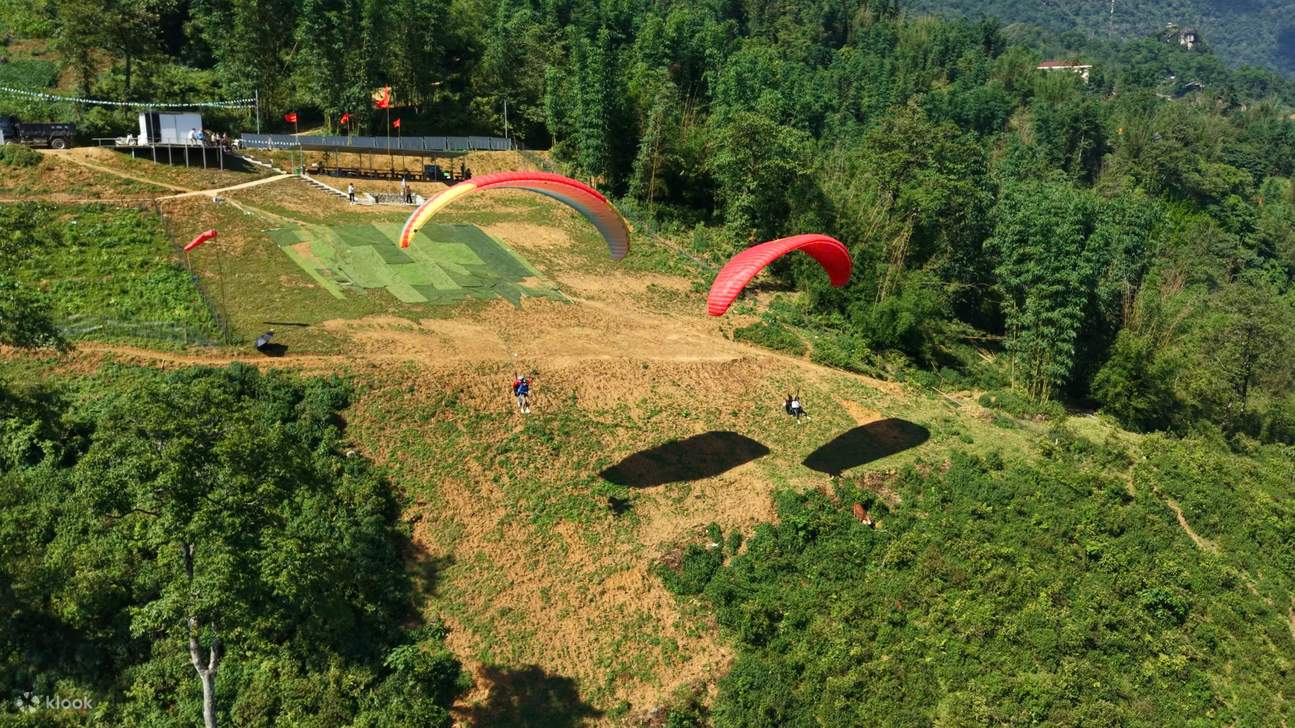 Gleitschirmflug-Erlebnis in Sapa - Hotelabholung und Rücktransfer
