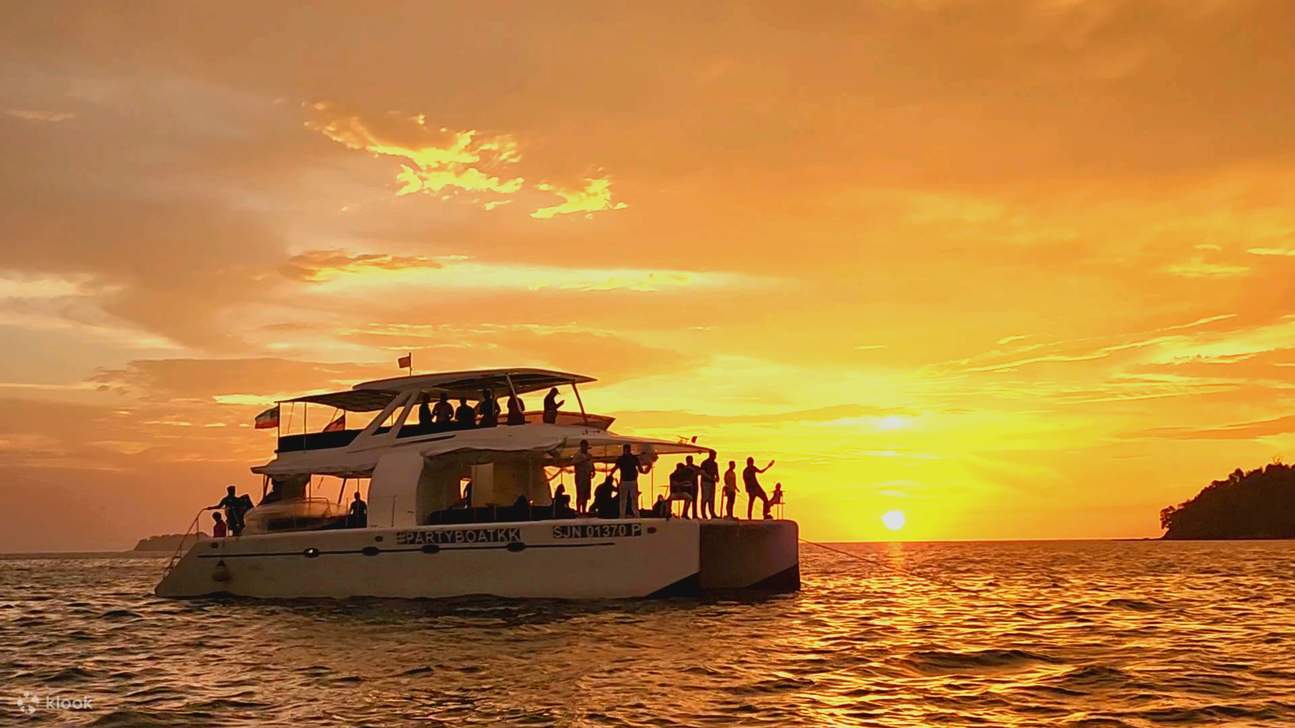 Gita di un giorno in barca per feste o crociera al tramonto a Kota Kinabalu, Sabah 