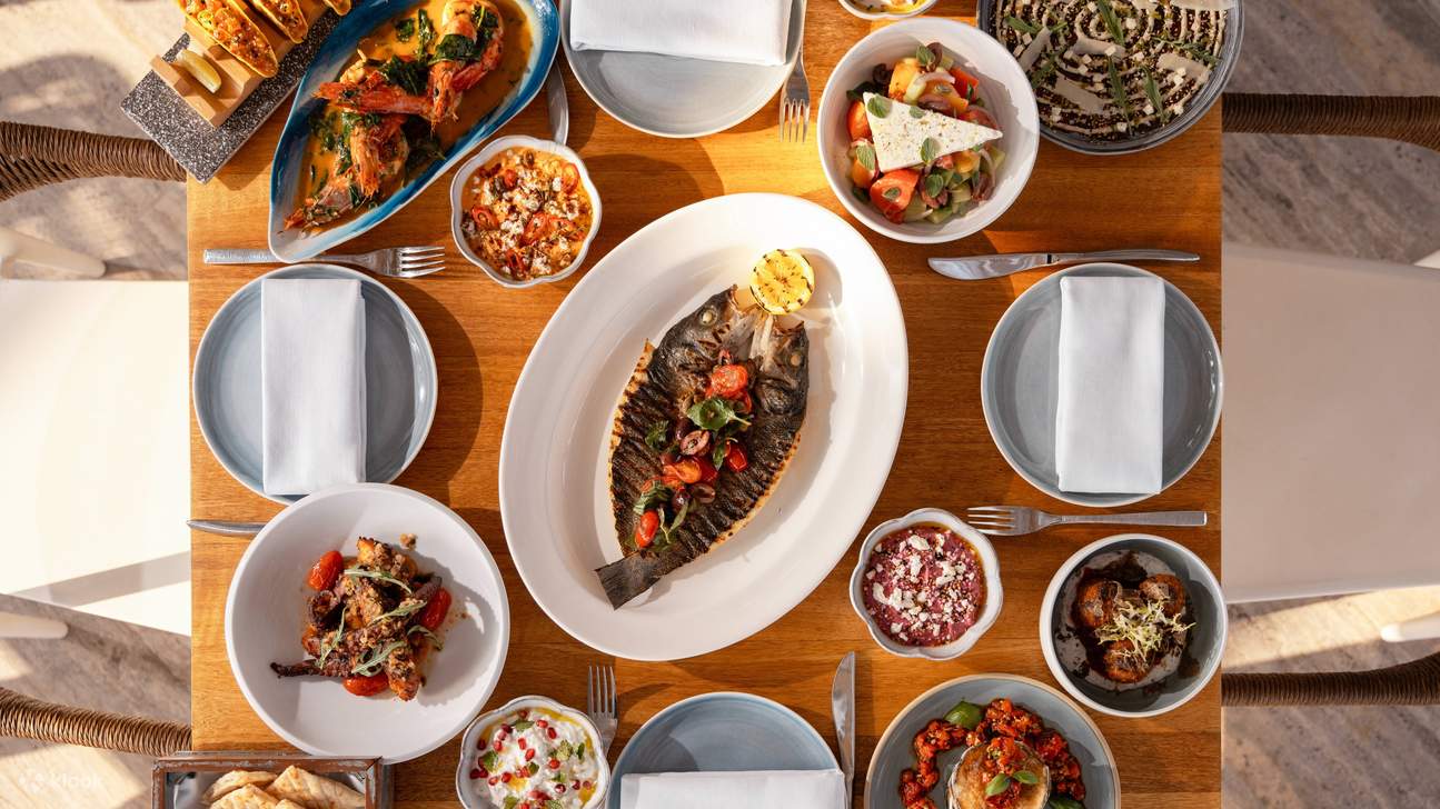 Trải nghiệm sự kết hợp hoàn hảo giữa không khí thoải mái và ẩm thực cao cấp