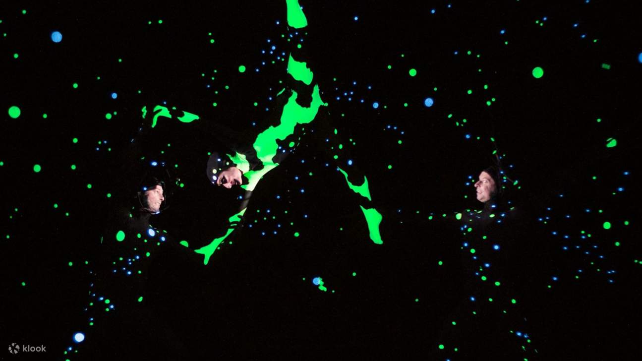 Đắm mình vào thế giới kỳ diệu tại các buổi biểu diễn tuyệt vời của Nhà hát Black Light ở Prague