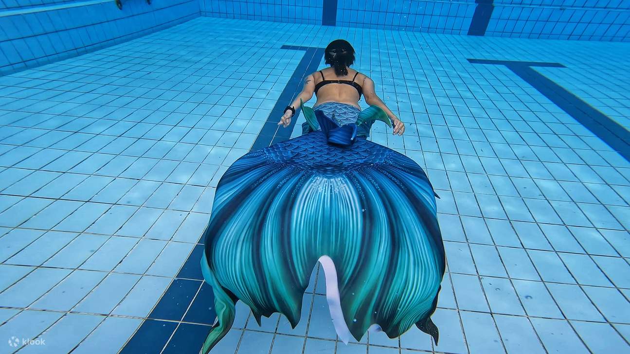 una sirena con la coda