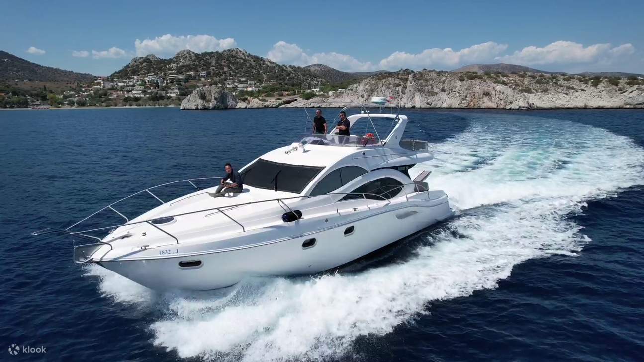 Yate monocasco de 50 pies