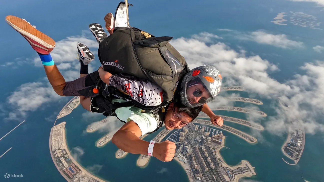 Skydive Dubai - Skydiving Experience