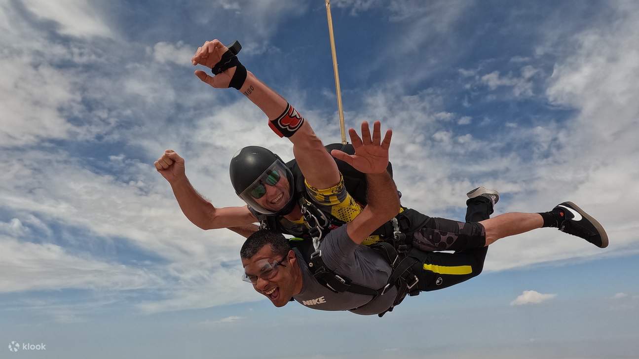 Skydive Dubai - Skydiving Experience