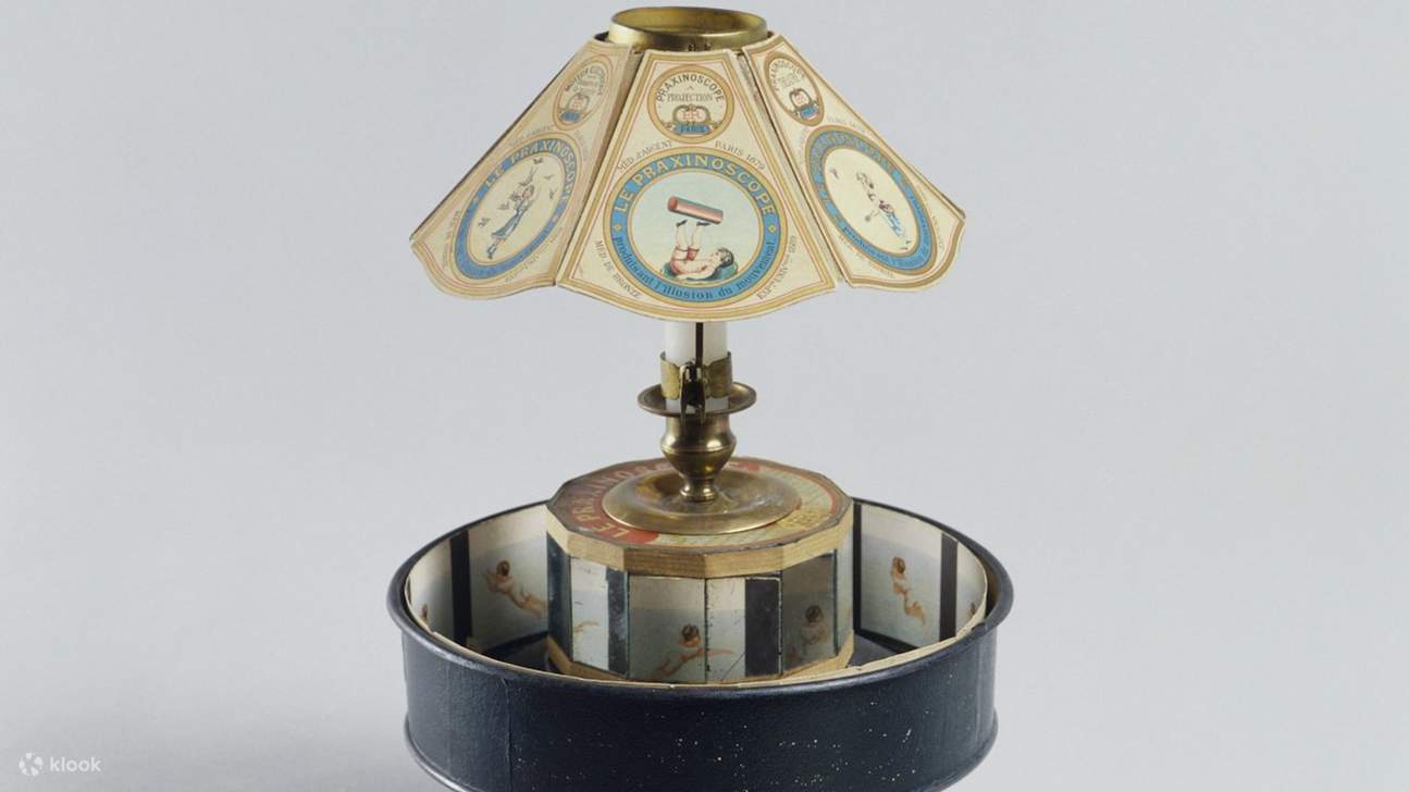 Откройте для себя тихую сторону Парижа, где инновации и артистизм рассказывают захватывающие истории.