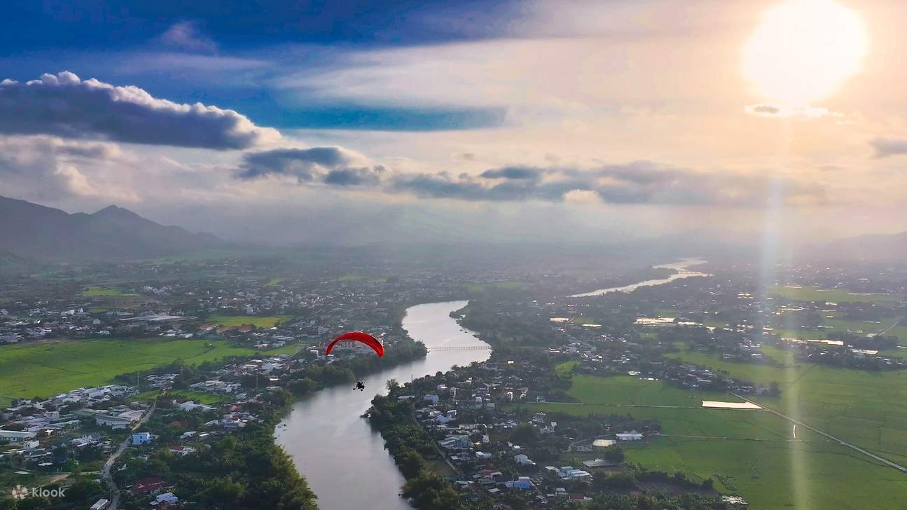 芽庄动力滑翔伞体验