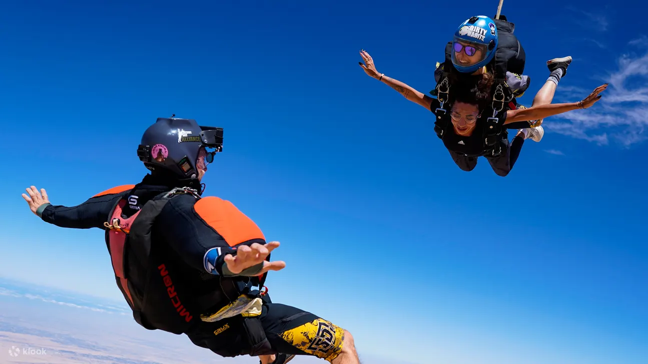 Skydive Dubai - Skydiving Experience