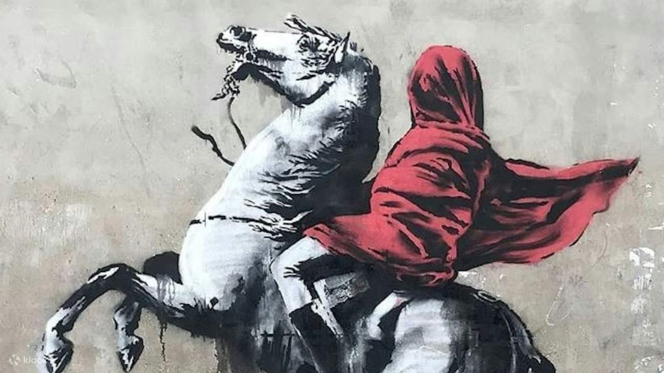 Selami seni provokatif Banksy di lingkungan gereja bersejarah di Prague